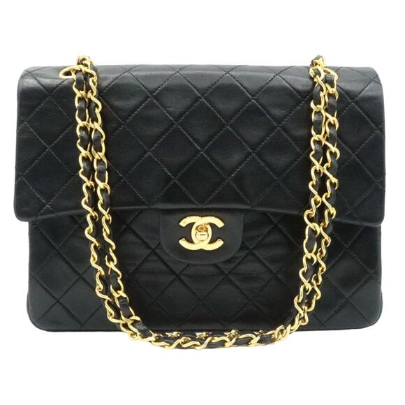 CHANEL Handbags - Authentic CHANEL Double Flap 25 Quilted CC Logo Lambskin Chain Shoulder Bag CARD